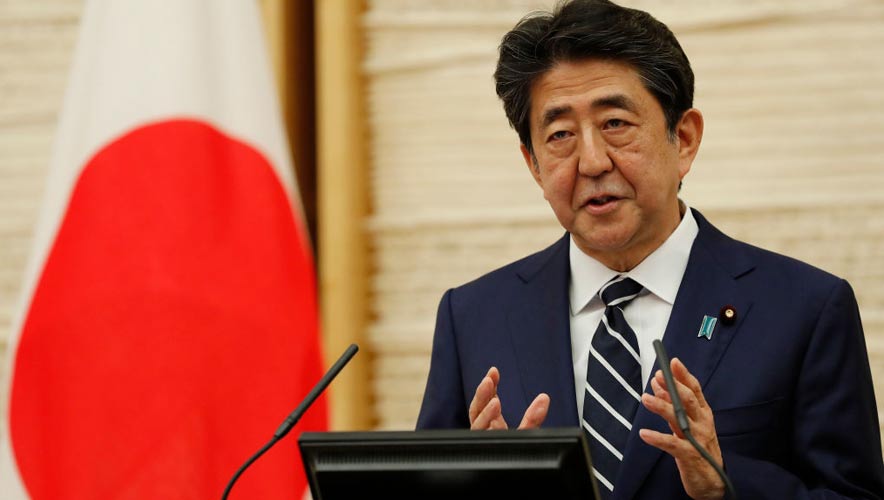 Japan's Prime Minister Shinzo Abe speaks at a news conference on May 25, 2020 in Tokyo, Japan. (Photo by Kim Kyung-Hoon, Getty Images)