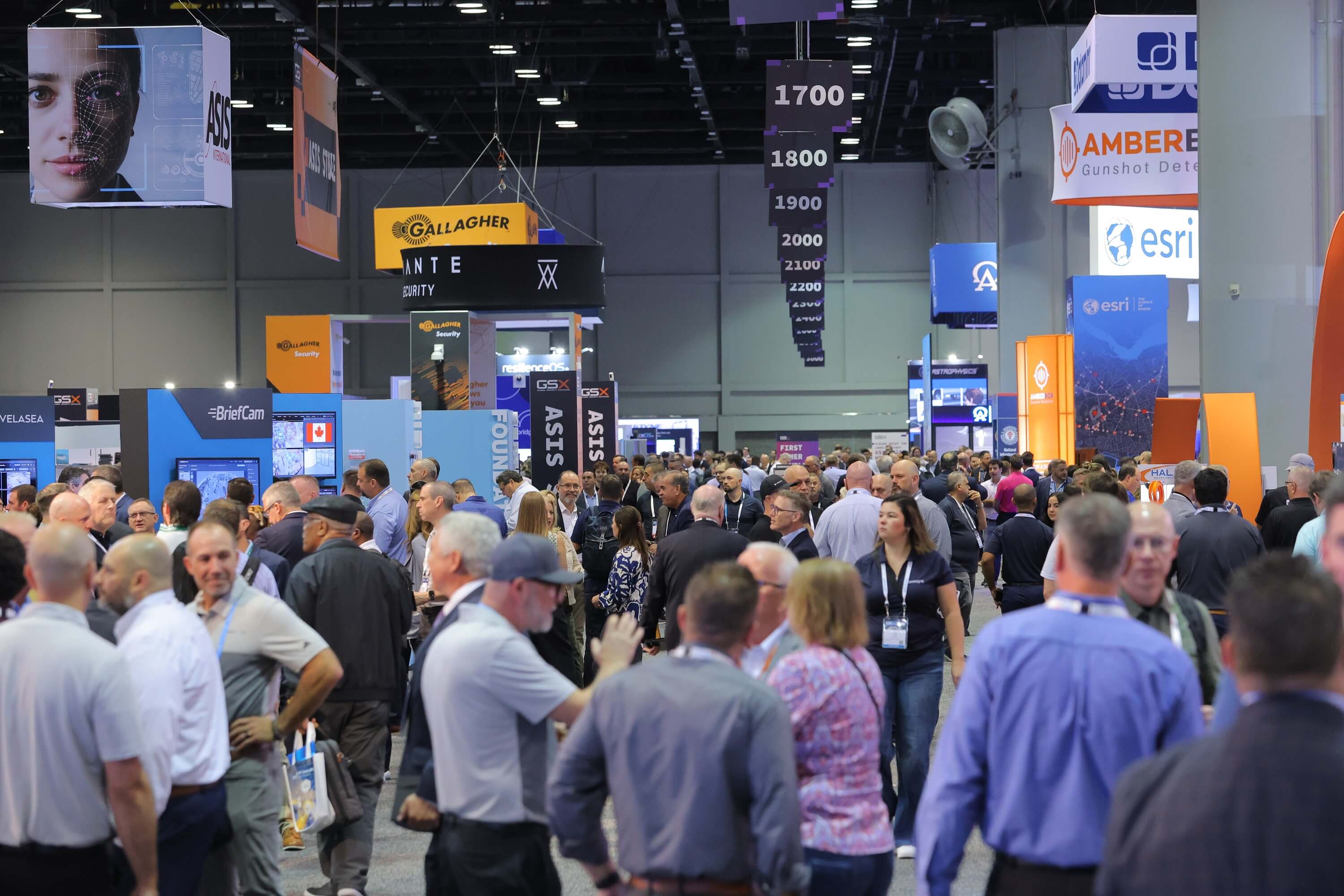 24-exhibit-hall.jpg
