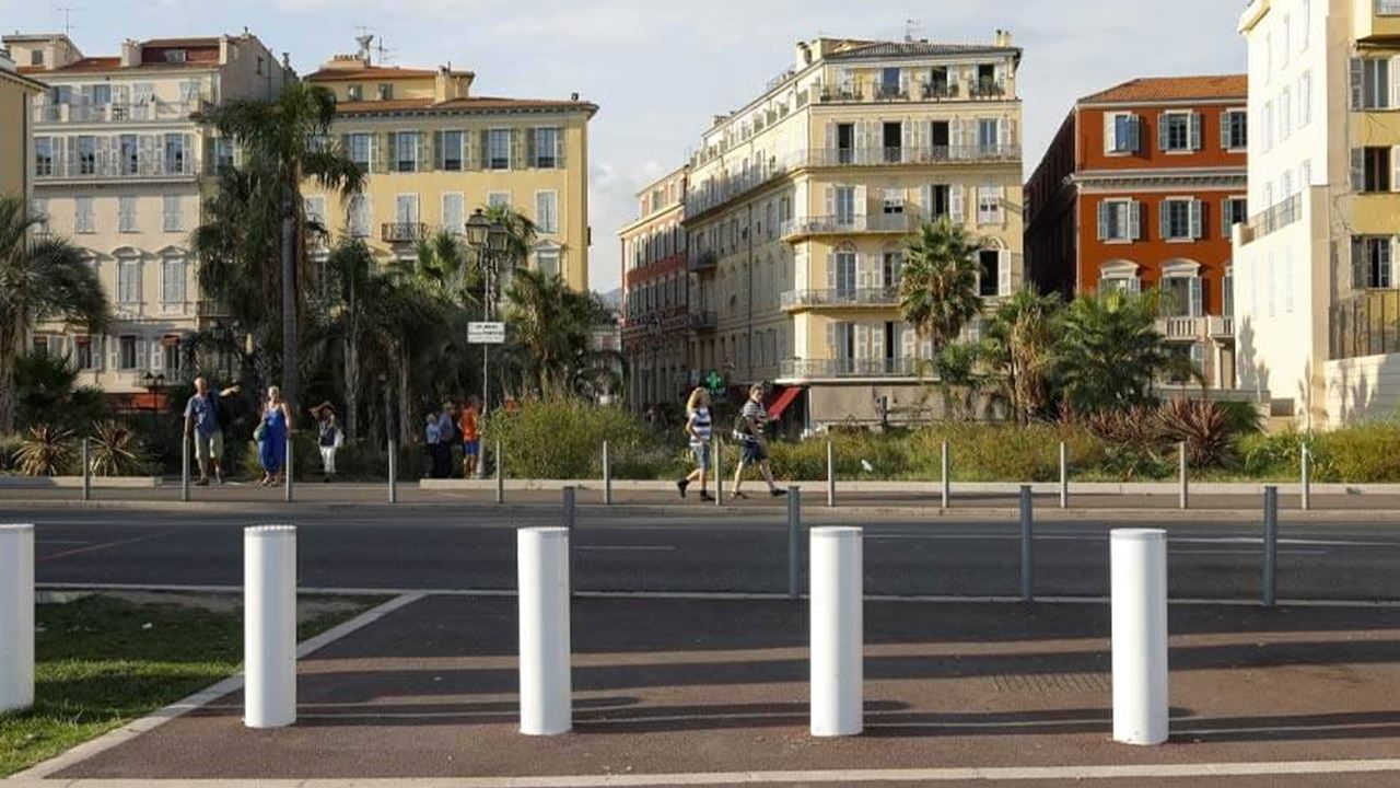 17 September 2018: Thick steel posts along the street in Nice, France, have been installed to increase pedestrian safety after a vehicle-borne attack in 2016. (Photo by iStock)